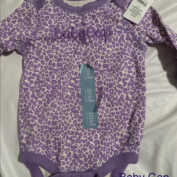 Infant clothes. Carter’s and Baby Gap. BNWT - Picture 3 of 8